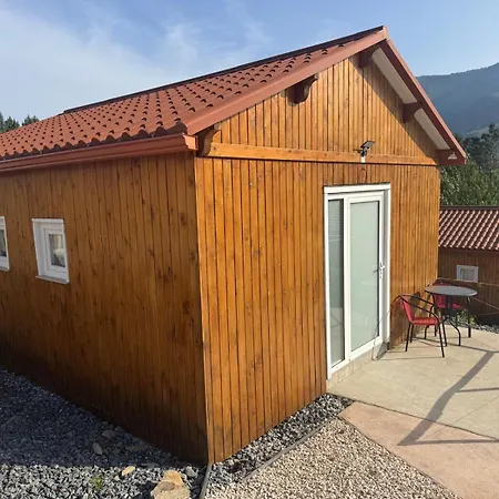 キャンプ場 Casinhas Do Marao