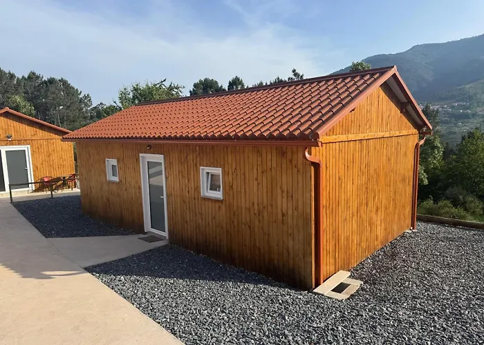 Kamp alanı Casinhas Do Marao Parada (Vila Real)