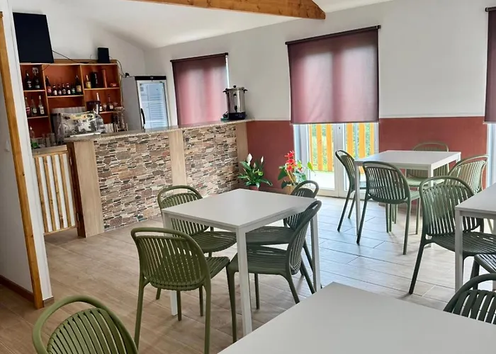 Кемпинг Casinhas Do Marao *